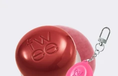 Набор: оттеночное суфле + брелок fwee Lip&Cheek Blurry Pudding Pot Keyring Set RS05 Film