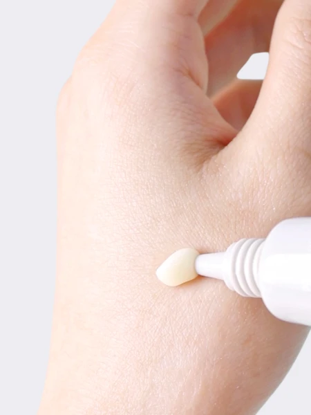 Крем для век с кофеином и пептидами Dear, Klairs Fundamental Nourishing Eye Butter Крем для век с кофеином и пептидами Dear, Klairs Fundamental Nourishing Eye Butter