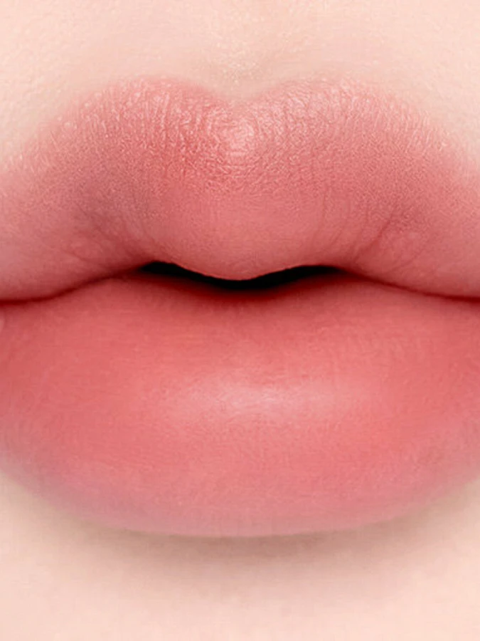 Мягкий карандаш для губ Dasique Mood Blur Lip Pencil #07 Rose Cream