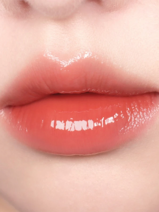 Сияющий тинт для губ с глянцевым финишем BRAYE Thin Glow Tint 02 Mingle