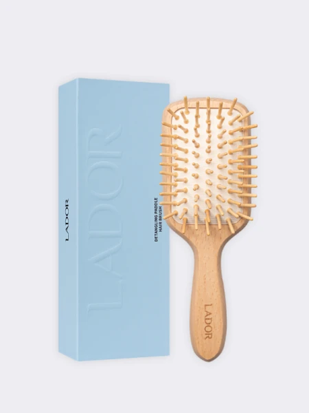 Деревянная массажная расчёска для волос La’dor Detangling Paddle Hair Brush (Beige)