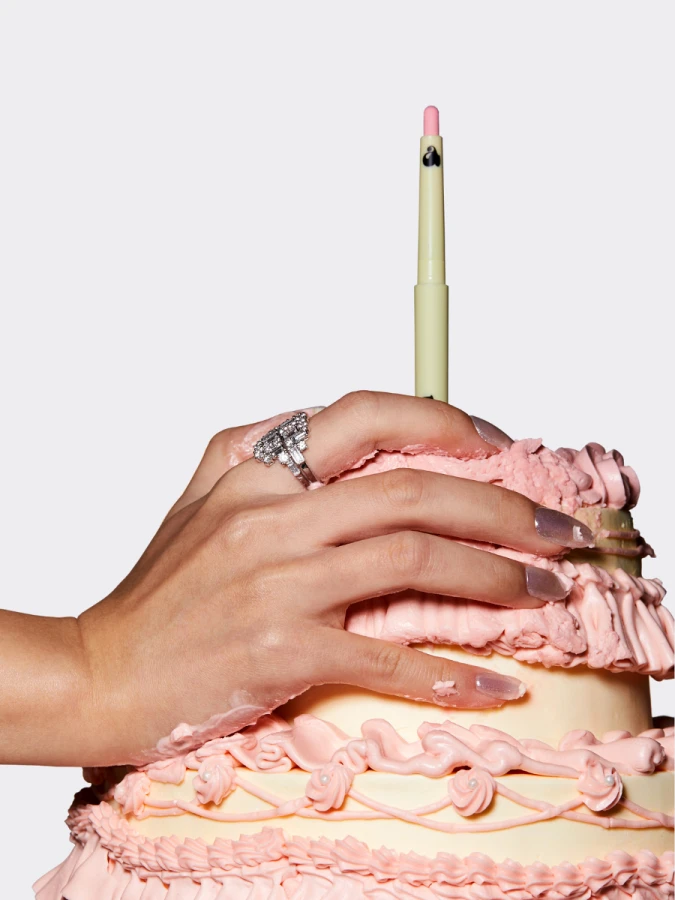 Кремовый карандаш для губ UNLEASHIA Oh! Happy Day Lip Pencil No. 3 Strawberry Cake