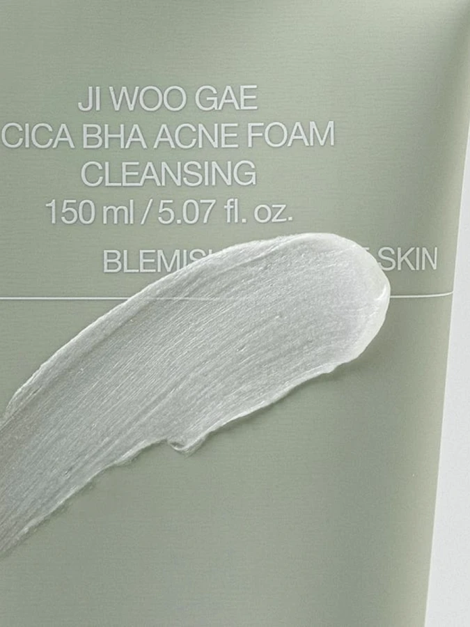 Успокаивающая пенка для умывания с экстрактом центеллы Celimax Ji Woo Gae Cica BHA Acne Foam Cleansing Успокаивающая пенка для умывания с экстрактом центеллы Celimax Ji Woo Gae Cica BHA Acne Foam Cleansing