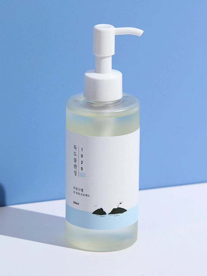 Лёгкое гидрофильное масло с морской водой Round Lab 1025 Dokdo Cleansing Oil