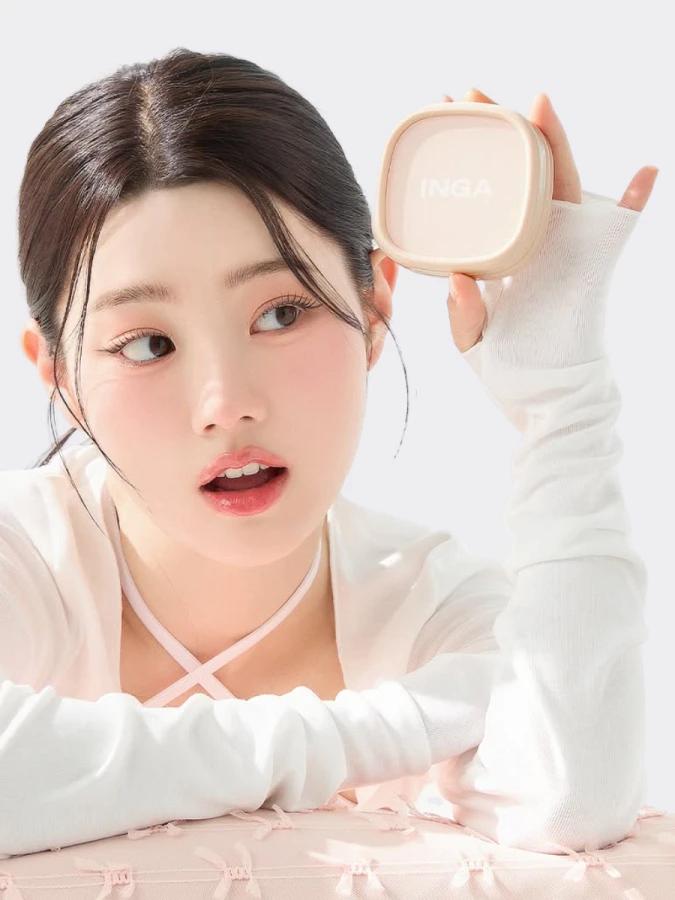 Тональное средство для лица с сияющим финишем INGA Water Glow Daily Cushion 23N Medium Beige