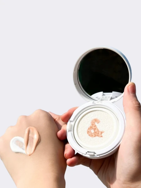 Солнцезащитный кушон с эффектом выравнивания тона кожи rom&nd Back Me Tone Up Sun Cushion SPF50+ PA++++