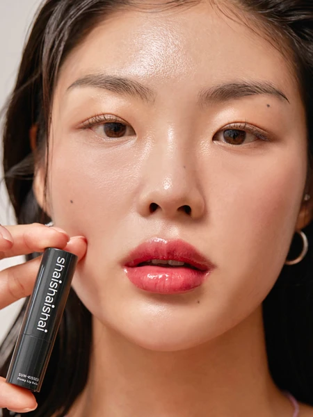 Питательный бальзам с эффектом объёмных губ в лиловом оттенке ShaiShaiShai Sun Kissed Plumping Lip Balm 03 Mauve Beach