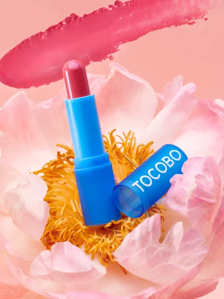 Кремовый оттеночный бальзам для губ в оттенке лепестков розы TOCOBO Powder Cream Lip Balm 032 Rose Petal