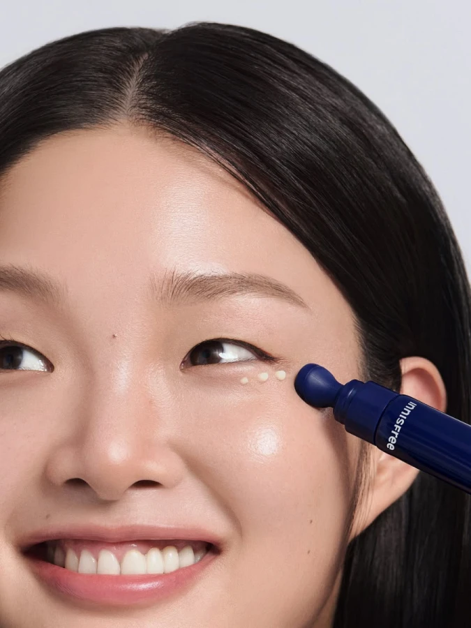 Сыворотка-бустер для век и области губ с ретинолом и ПДРН innisfree Green Tea PDRN Bounce Booster Eye & Lip Serum