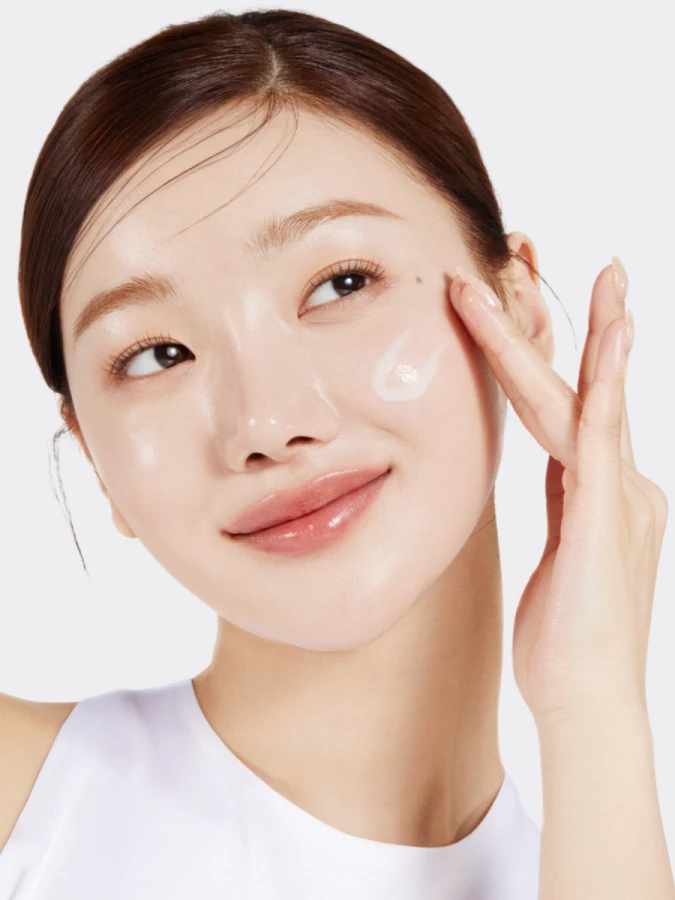 Разглаживающая сыворотка-бустер для сияния кожи с коллагеном Medicube Collagen Glow Booster Serum