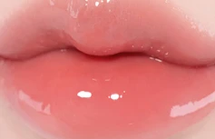 Лёгкий глянцевый блеск для губ fwee 3D Voluming Gloss A02 Sorbet 30%