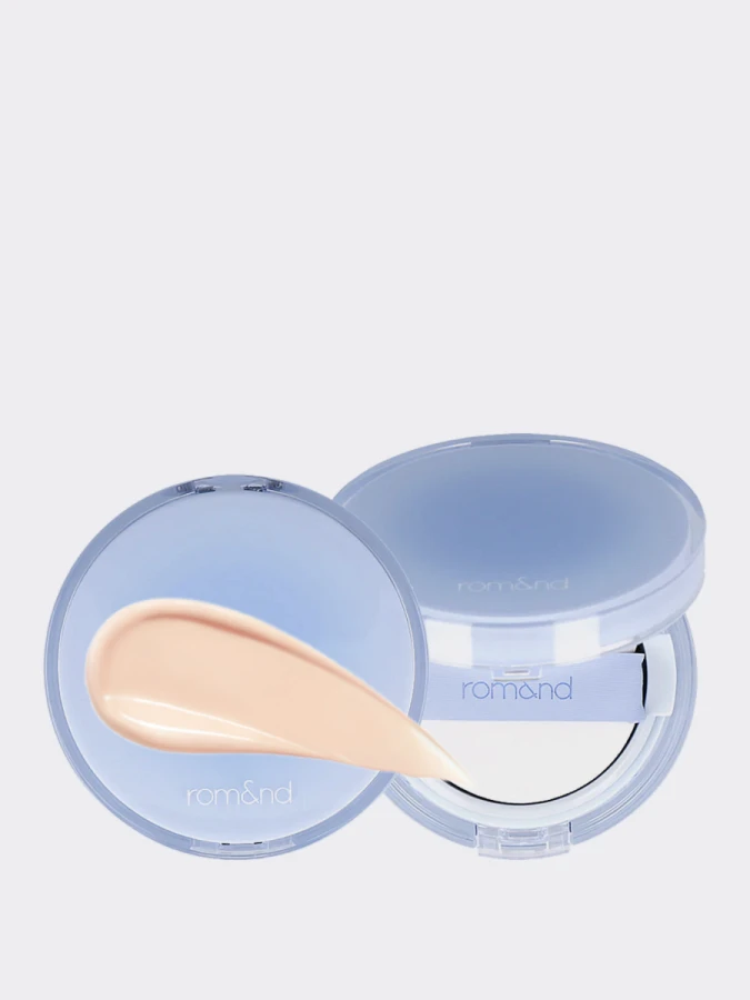 Тональное средство с влажным финишем в светлом оттенке rom&nd Bare Water Cushion 01 Porcelain 17 SPF38 PA++++