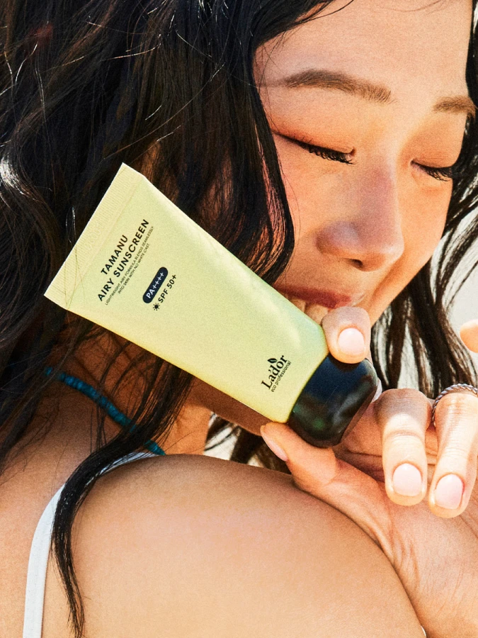 Лёгкий солнцезащитный крем с маслом таману La’dor Tamanu Airy Sunscreen SPF 50+ PA++++