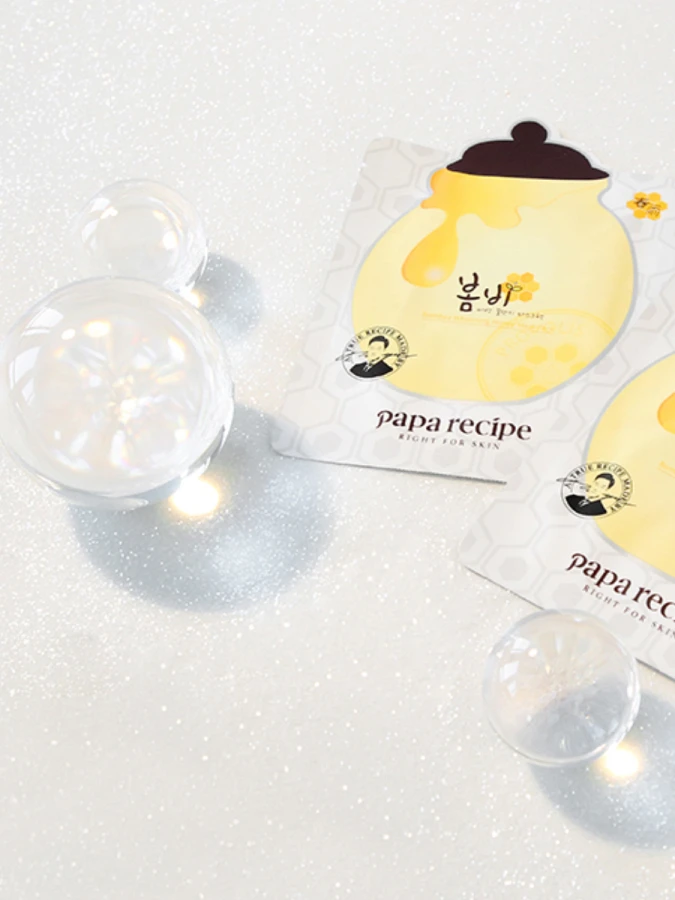 Осветляющая тканевая маска для лица с мёдом и алмазной пудрой Papa Recipe Bombee Whitening Honey Mask Pack