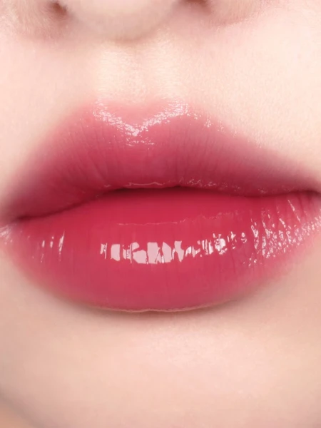 Сияющий тинт для губ с глянцевым финишем BRAYE Thin Glow Tint 09 Festive