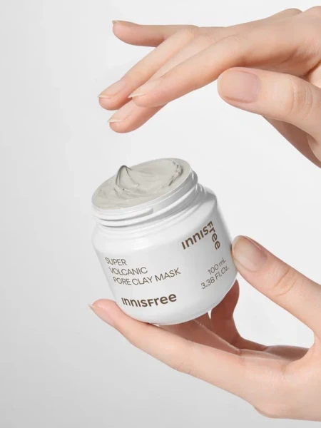 Глиняная маска для сужения пор с вулканическим пеплом innisfree Super Volcanic Pore Clay Mask