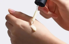 Разглаживающая сыворотка с ретинолом и бакучиолом Some By Mi Retinol Intense Reactivating Serum