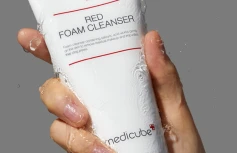 Противовоспалительная пенка для умывания с салициловой кислотой Medicube Red Foam Cleanser