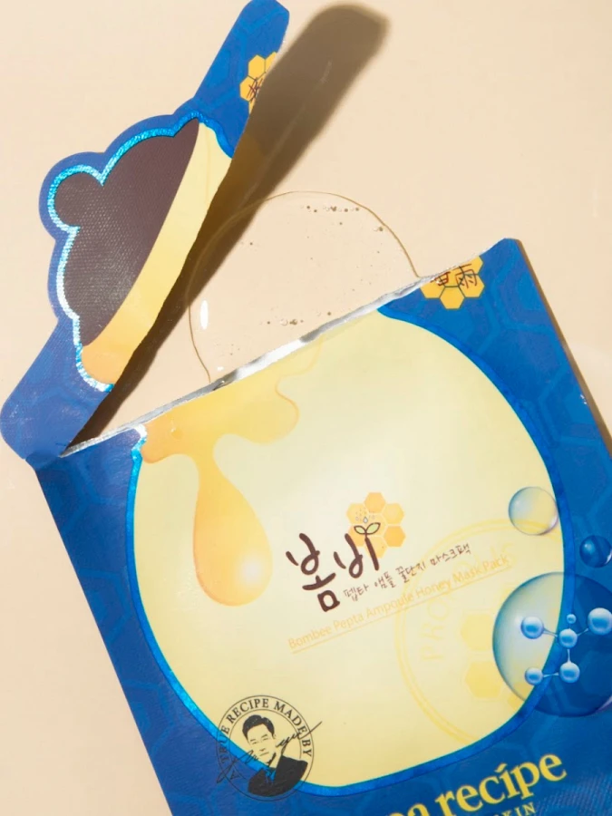 Разглаживающая тканевая маска с мёдом и пептидами Papa Recipe Bombee Pepta Ampoule Honey Mask Pack