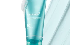 Противовоспалительная пенка для умывания с азелаиновой кислотой Medicube Azelaic Acid Niacinamide Deep Clean Foam Cleanser