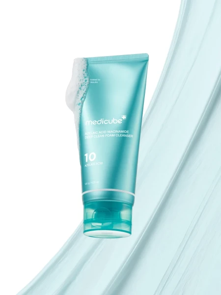 Противовоспалительная пенка для умывания с азелаиновой кислотой Medicube Azelaic Acid Niacinamide Deep Clean Foam Cleanser