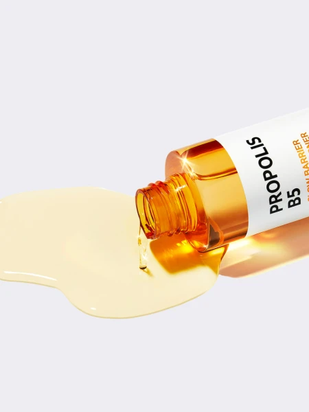 Успокаивающий тонер для сияния кожи с прополисом Some By Mi Propolis B5 Glow Barrier Calming Toner Успокаивающий тонер для сияния кожи с прополисом Some By Mi Propolis B5 Glow Barrier Calming Toner