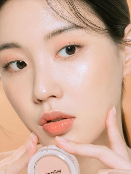 Хайлайтер для лица ESTHETIC HOUSE DECORATIVE A.Blending Iluminating Highliter 02 Glow Bronze