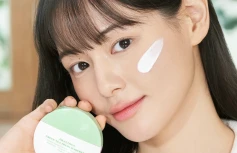 Освежающий солнцезащитный крем Dr.Althea Green Tea Fresh Sunscreen SPF50+ PA++++