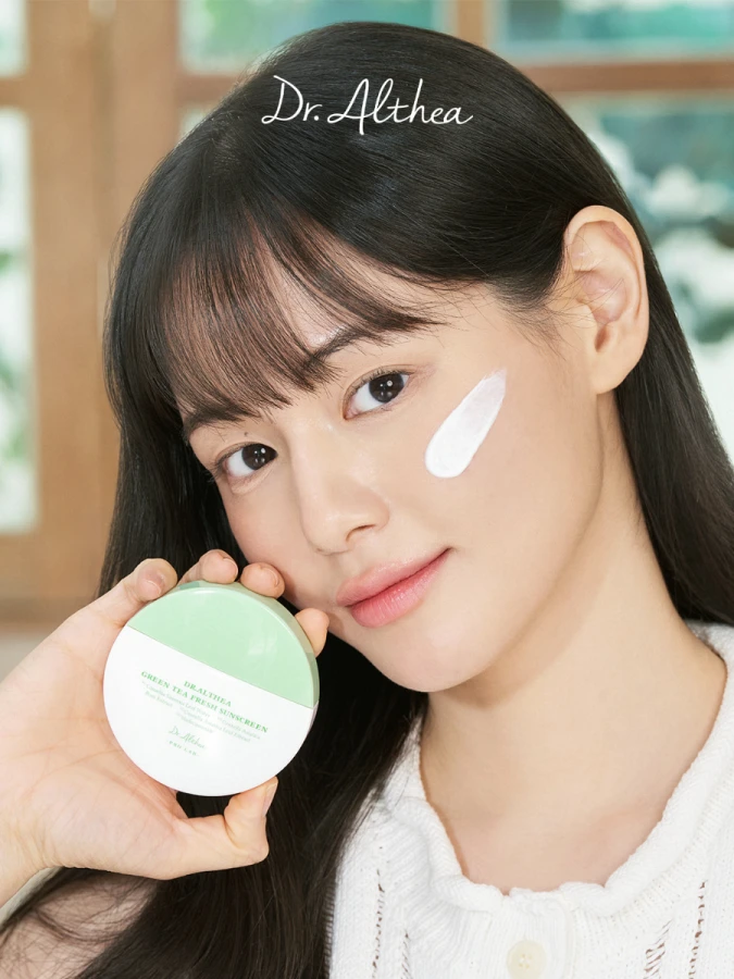 Освежающий солнцезащитный крем Dr.Althea Green Tea Fresh Sunscreen SPF50+ PA++++
