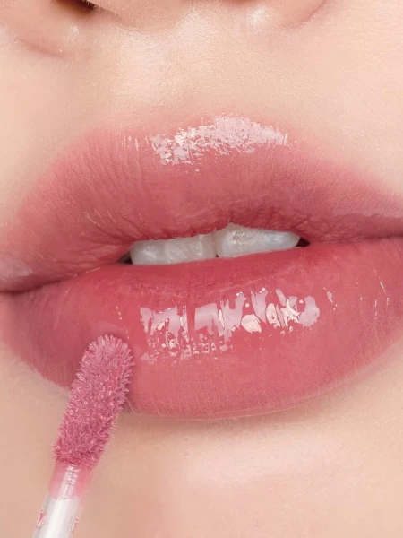 Лёгкий глянцевый тинт в кремово-лиловом оттенке rom&nd DEWY·FUL Water Tint 13 Custard Mauve