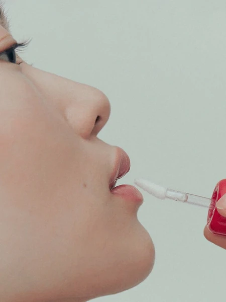 Увлажняющее молочко-праймер для губ ALTERNATIVE STEREO Lip Potion Steaming Milk Увлажняющее молочко-праймер для губ ALTERNATIVE STEREO Lip Potion Steaming Milk