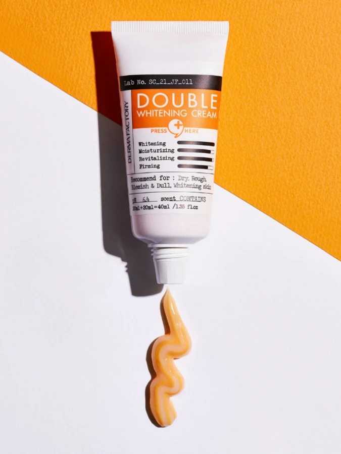 Двойной осветляющий крем для лица с экстрактом облепихи Derma Factory Double Whitening Cream