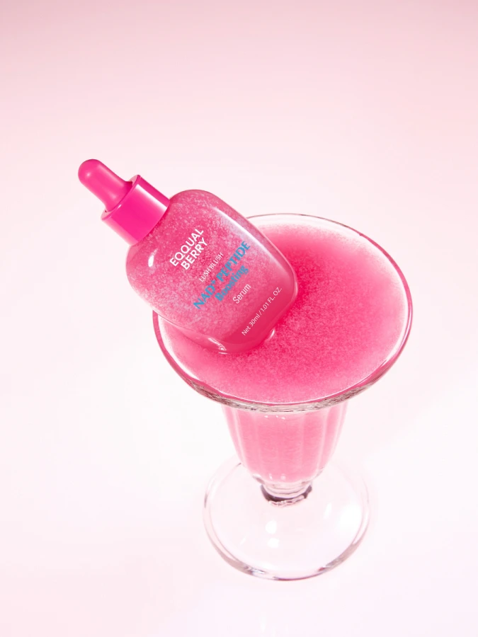 Разглаживающая сыворотка с пептидами EQQUALBERRY NAD+ Peptide Boosting Serum