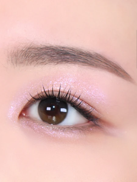 Сияющие тени для век в карандаше в фиолетовом оттенке UNLEASHIA Pretty Easy Glitter Stick N°6 Wee Hours Сияющие тени для век в карандаше в фиолетовом оттенке UNLEASHIA Pretty Easy Glitter Stick N°6 Wee Hours