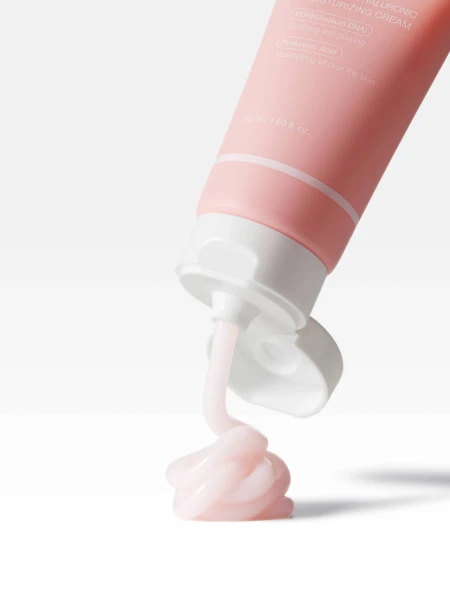 Увлажняющий крем с ПДРН и гиалуроновой кислотой Medicube PDRN Pink Hyaluronic Moisturizing Cream