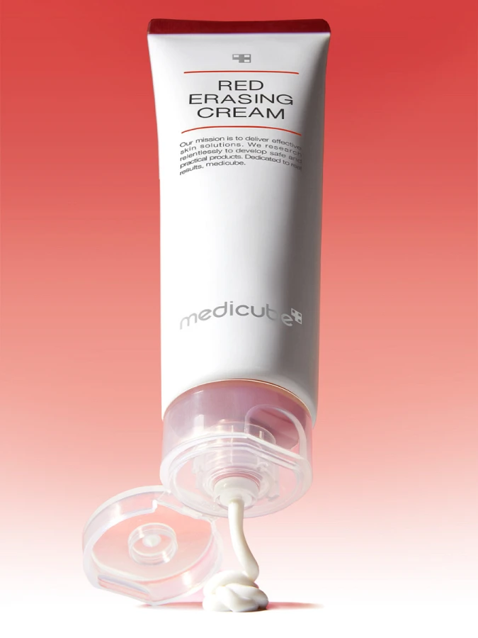 Осветляющий крем для выравнивания тона кожи Medicube Red Erasing Cream 2.0