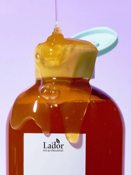 Очищающий шампунь для волос с экстрактом женьшеня и яблока La’dor Root Re-Boot Purifying Shampoo Ginger & Apple