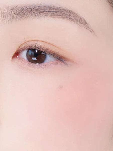 Двойные мягкие румяна с муссовой текстурой fwee Mellow Dual Blush RS01 Rosy Talk