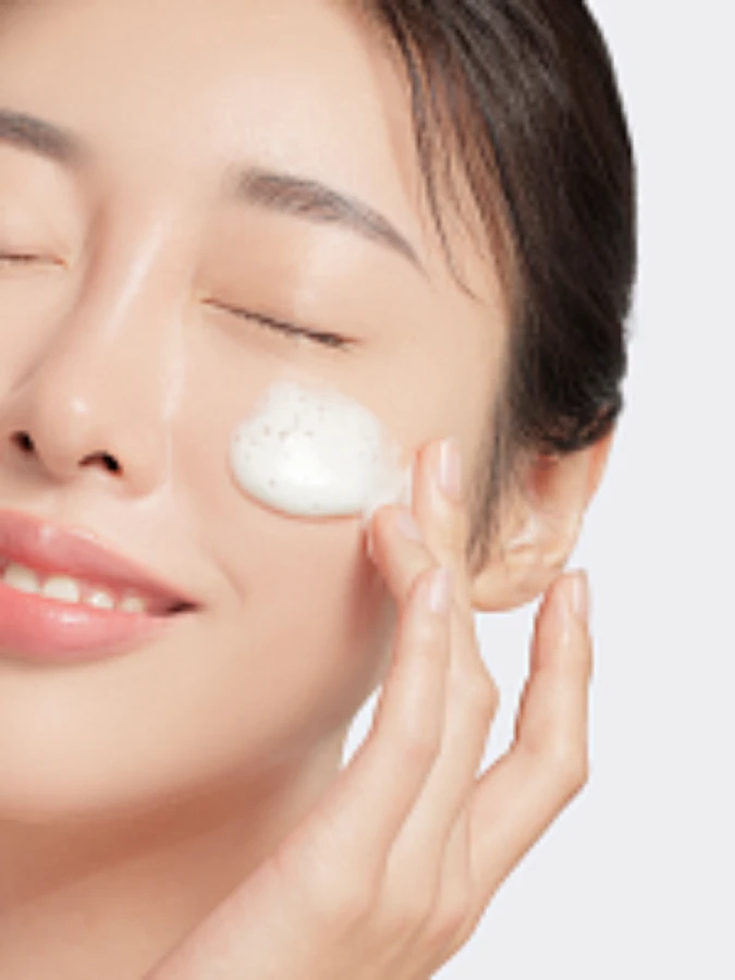 МИНИ Мягкий успокаивающий гель для умывания с экстрактом полыни I'm From Mugwort Gel Cleanser