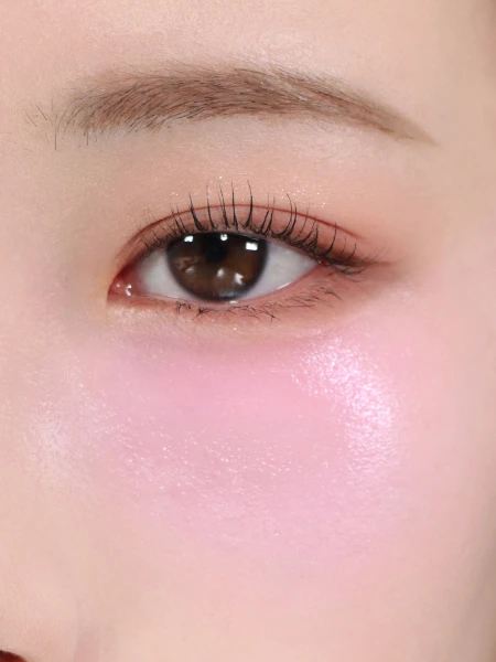 Многофункциональный бальзам-румяна для губ и щёк AMUSE Lip & Cheek Healthy Balm 03 Strawberry Balm