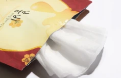 Питательная тканевая маска с экстрактом красного женьшеня Papa Recipe Bombee Ginseng Red Honey Oil Mask Pack