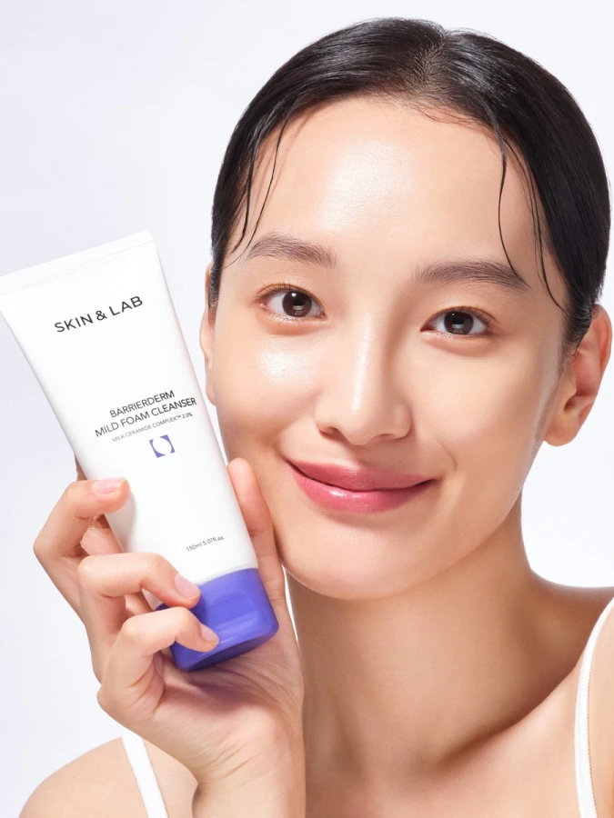 Деликатная пенка для умывания с керамидами SKIN&LAB Barrierderm Mild Foam Cleanser
