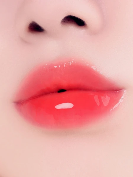 Оттеночное масло-плампер для губ TOCOBO Juicy Berry Plumping Lip Oil 15 Coral Soda