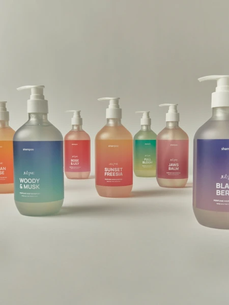 Парфюмированный шампунь для волос с ароматом груши и фрезии JUL7ME Perfume Hair Shampoo Sunset Freesia