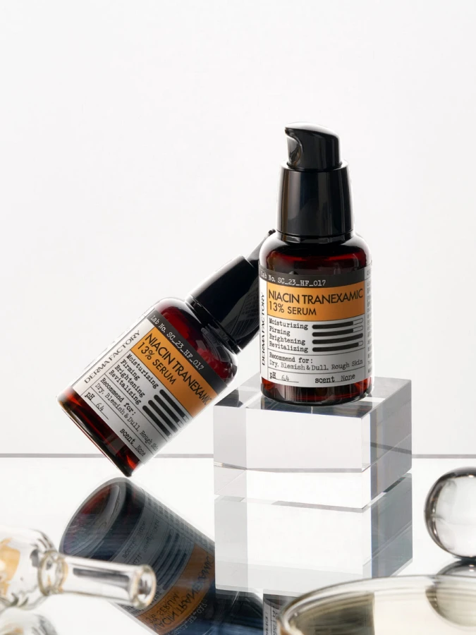 Осветляющая сыворотка для лица с транексамовой кислотой Derma Factory Niacin Tranexamic 13% Serum