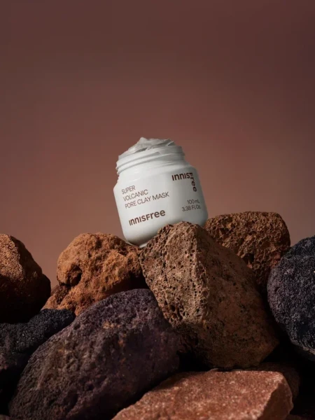 Глиняная маска для сужения пор с вулканическим пеплом innisfree Super Volcanic Pore Clay Mask