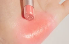 Глянцевая помада в нежном лососевом оттенке Dasique Mood Glow Lipstick #05 Baby Salmon