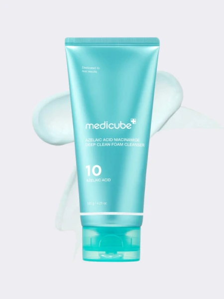 Противовоспалительная пенка для умывания с азелаиновой кислотой Medicube Azelaic Acid Niacinamide Deep Clean Foam Cleanser