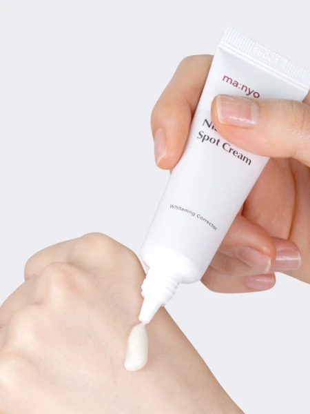 Осветляющий спот-крем для лица с ниацинамидом Ma:nyo Factory Niacin Alpha Spot Cream Осветляющий спот-крем для лица с ниацинамидом Ma:nyo Factory Niacin Alpha Spot Cream