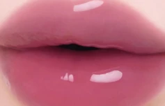 Интенсивный глянцевый блеск для губ fwee 3D Voluming Gloss B11 Taro 70%